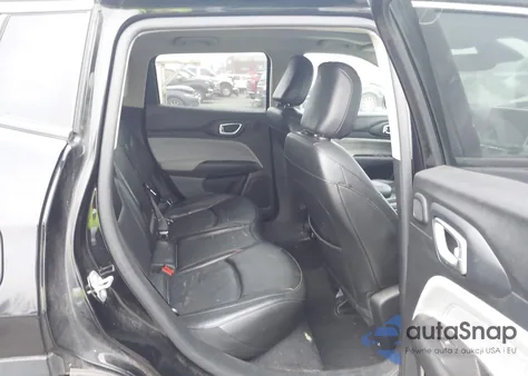 2022 Jeep Compass Latitude Lux 4X4 из США, поврежденный, VIN 3C4NJDFB1NT128146